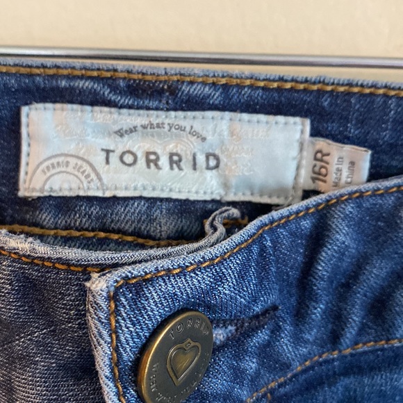 Bootcut Denim Jean size 16R Torrid - Picture 3 of 8